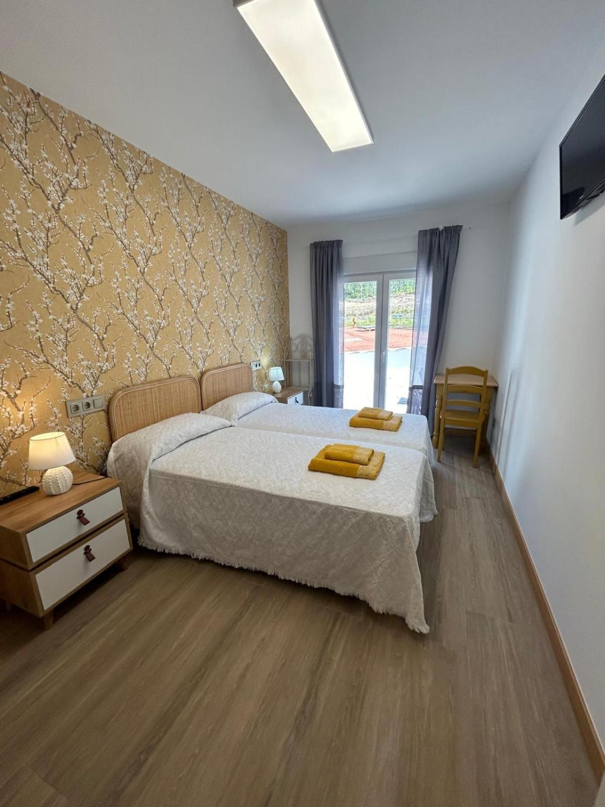 Apartamentos Torres Del Milladoiro Ames Bagian luar foto