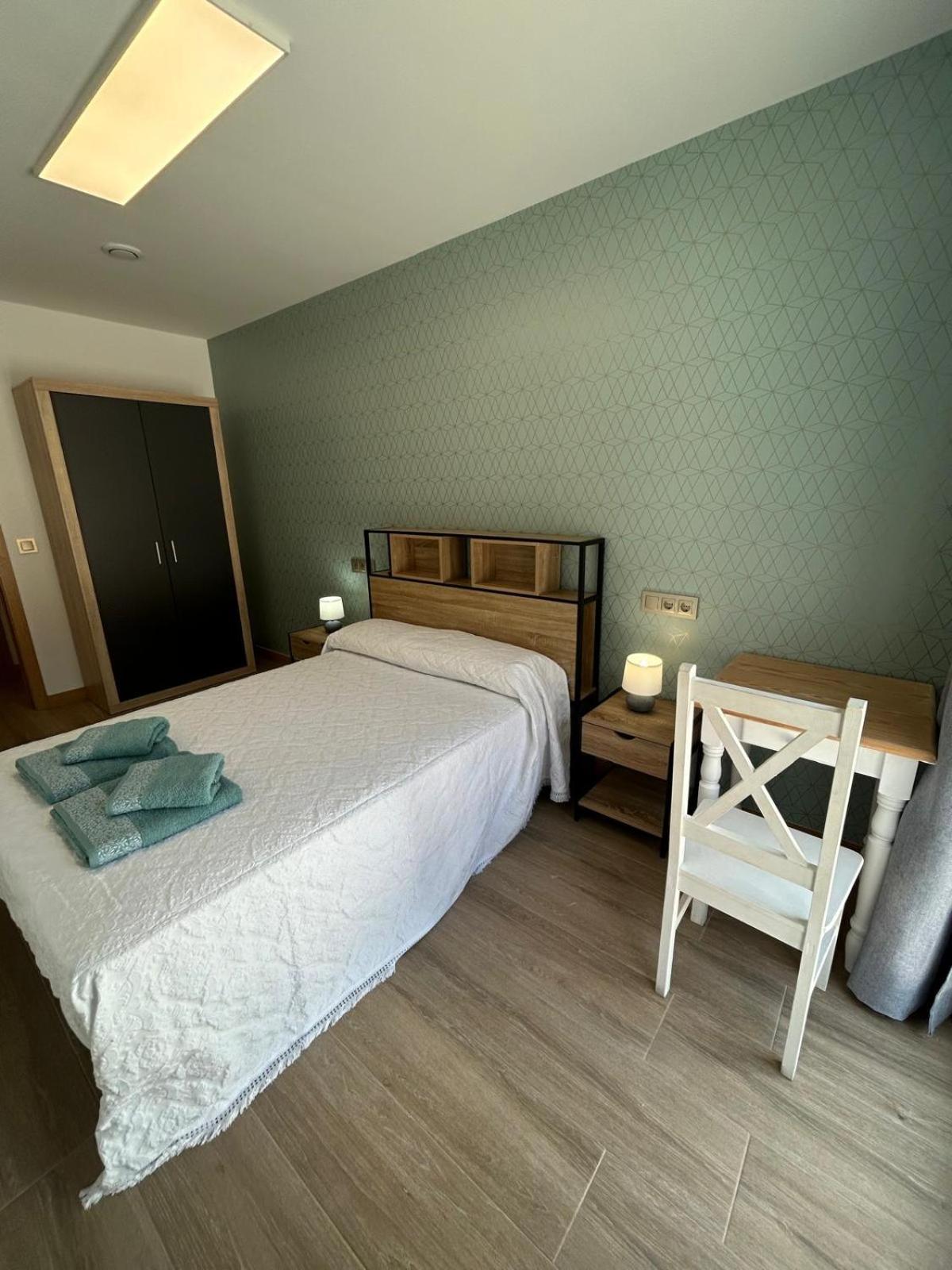 Apartamentos Torres Del Milladoiro Ames Bagian luar foto