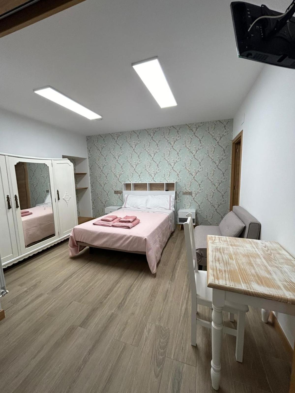 Apartamentos Torres Del Milladoiro Ames Bagian luar foto